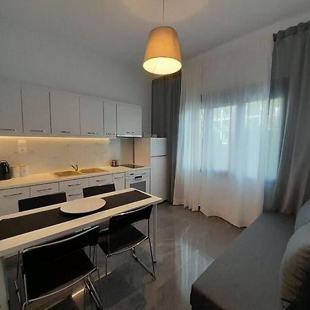 D4 Central Luxury Apartment Волос Екстериор снимка